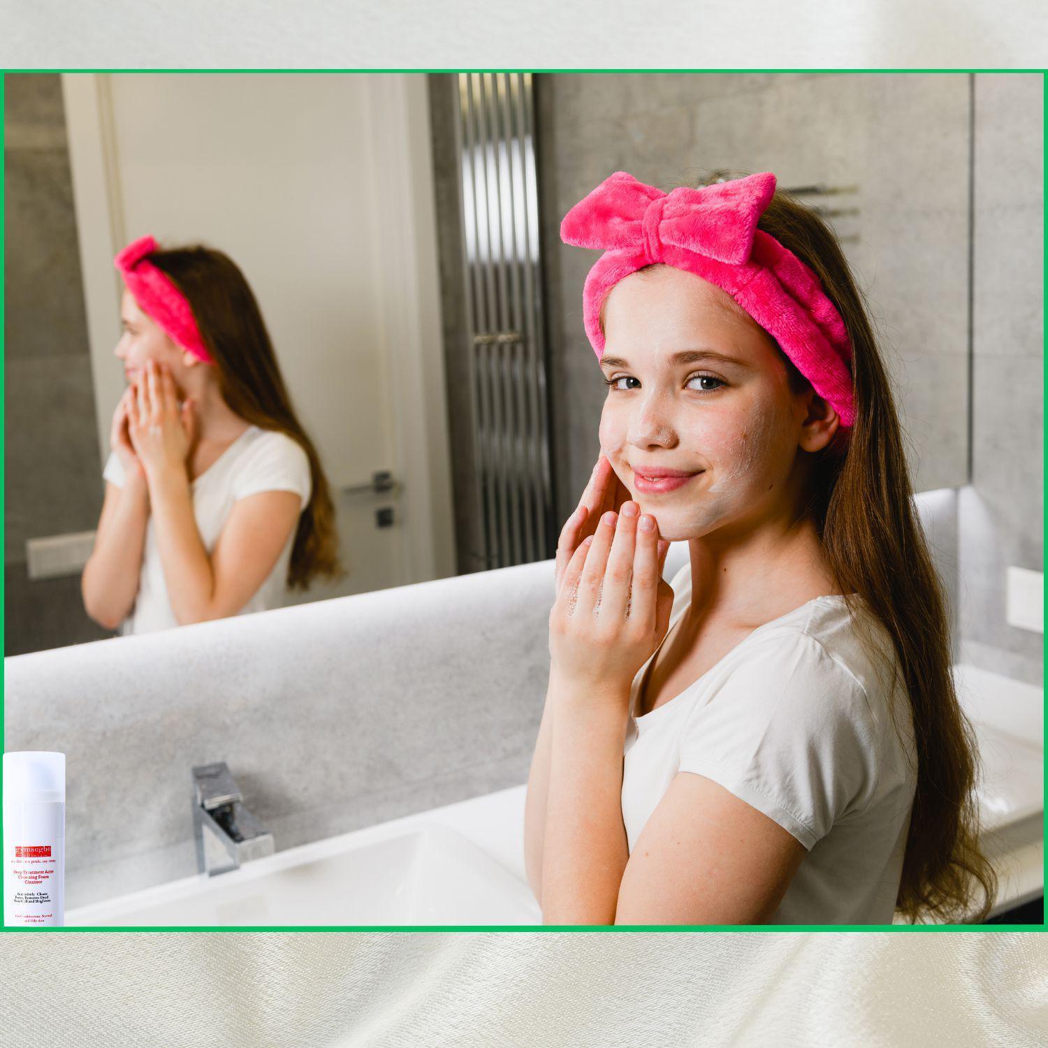 Deep Treatment Acne Cleansing Foam Cleanser